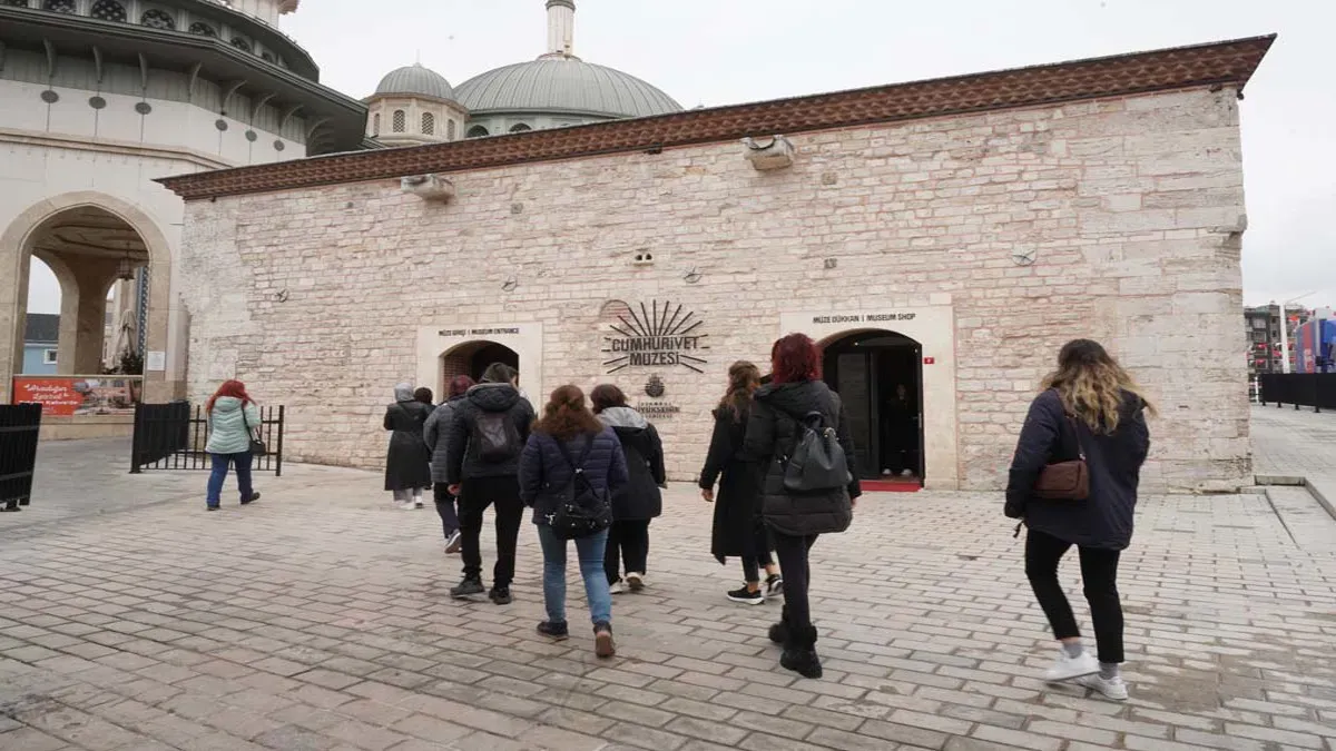 Kültür ve Sanat Yolculuğu: Şehir Sırları ve Atölyeler