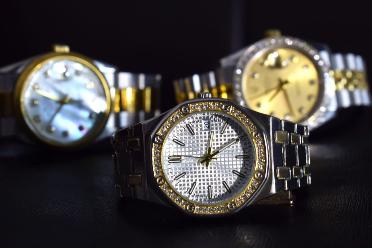 Lüksün ve Hassasiyetin Simgesi: Rolex Saat Modelleri Rehberi