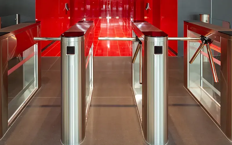 Geçiş Kontrol Sistemleri Ofis Güvenliğinde Maliyet ve Getiri