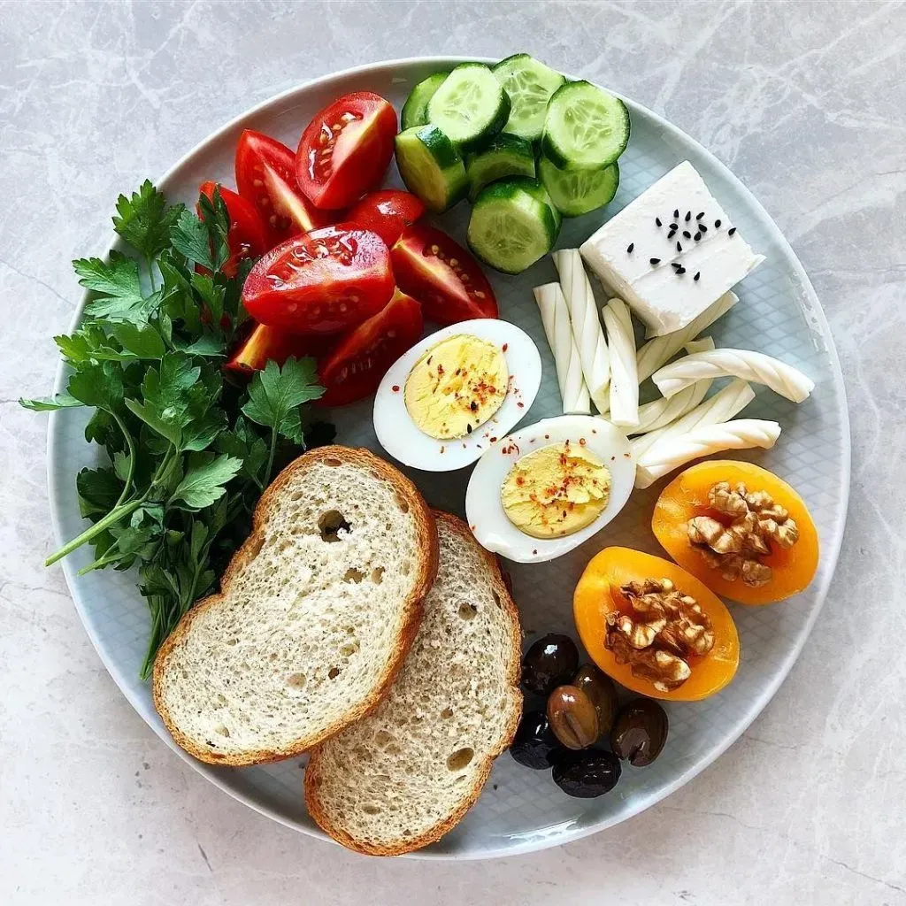 Sağlıklı Kahvaltı ile Başla: Öneriler ve Pratik Tarifler