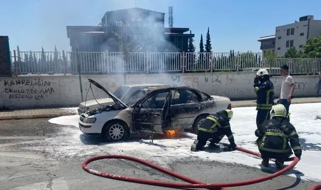 Seyir Halindeki Otomobil Yangını Siirt'te Meydana Geldi