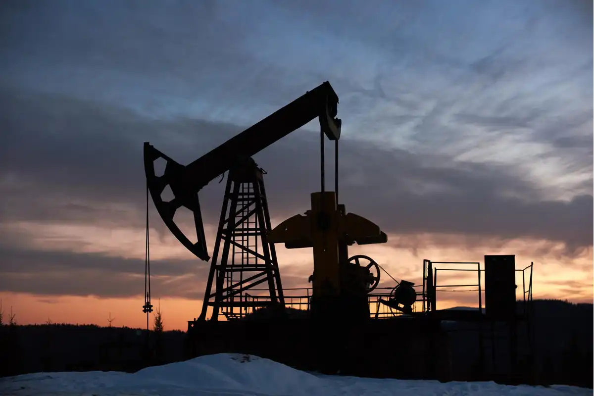 Türkiye Ekonomisi ve Enerji Fiyatları İçin 5 Kritik Risk: İran-İsrail Gerilimi Alarm Veriyor!