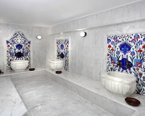 Turkish bath inspiration: Traditional scrubs, oils, rituals