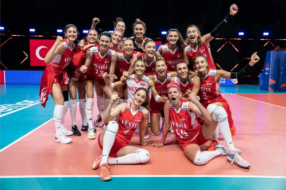 Voleybol Sultanlar Ligi: Fenerbahçe vs VakıfBank Final Maçı
