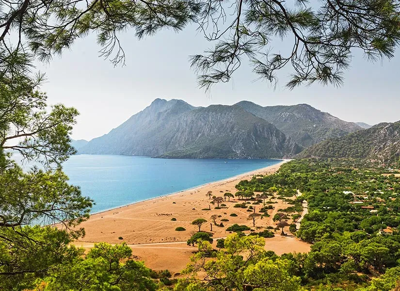 Türkiye'de doğa tatili: En iyi rotalar ve ipuçları