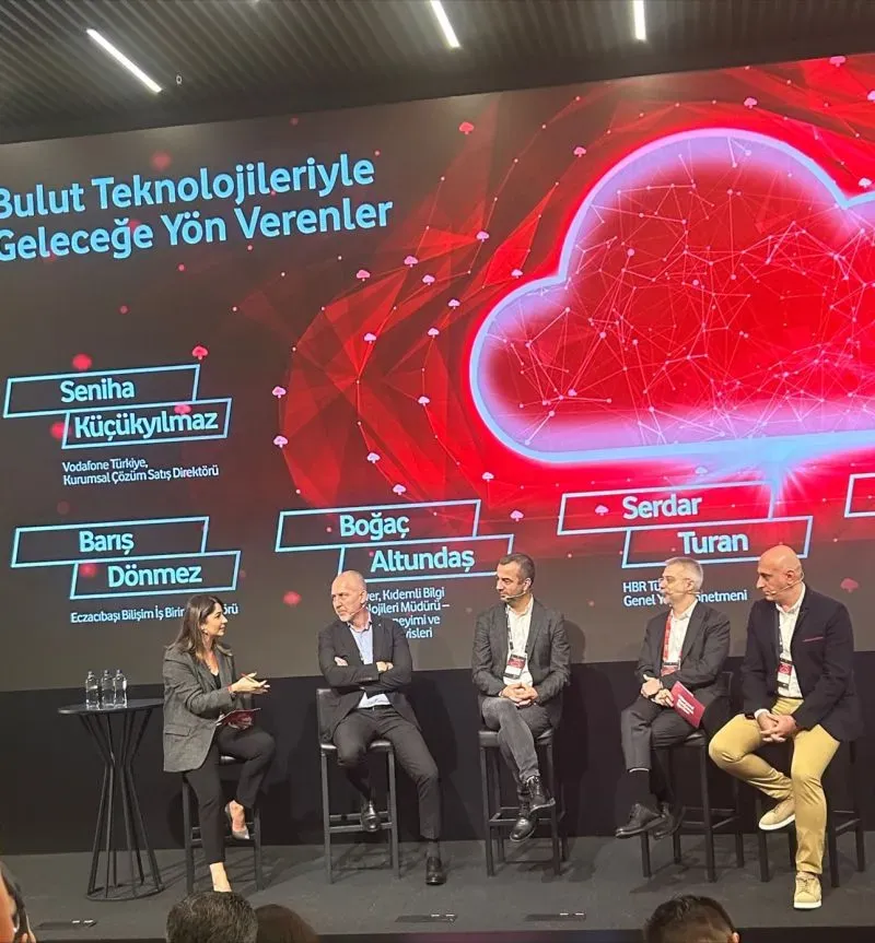 Bulut Teknolojileri 2025: Avantajlar Zorluklar ve Uygulamalar