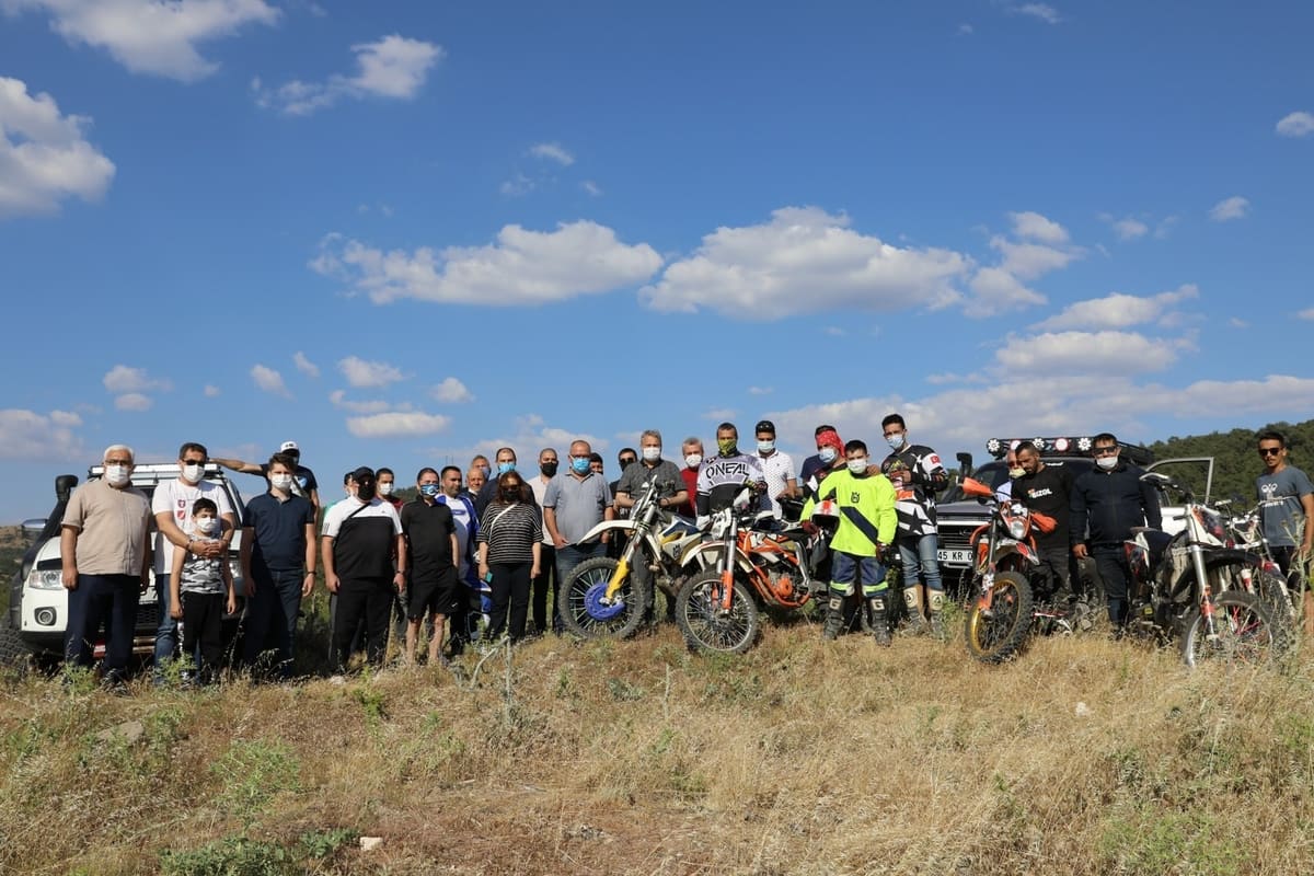 Doğa Sporlarına İlgi Artıyor: Trekking Ve Kampçılık Rehberi