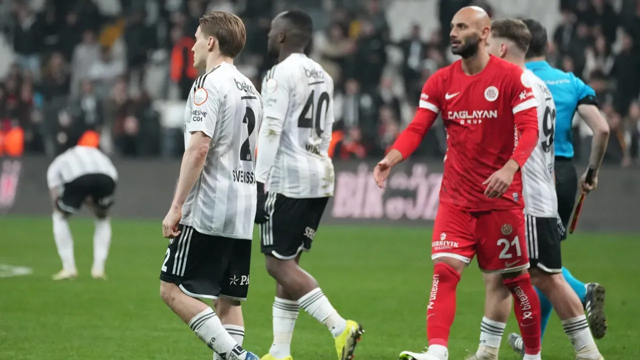 Beşiktaş Galibiyeti: Hatayspor Küme Düştü