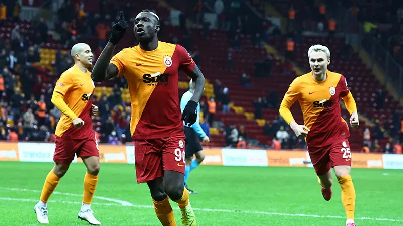 Eyüpspor Krizi: Galatasaray Maçı Öncesi Protesto İddiası