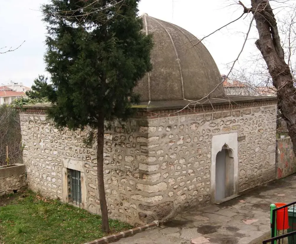 Hatunlar Türbesi: Sinop'taki Tarihi Mekan Restore Ediliyor