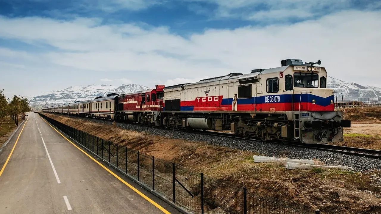 Diyarbakır Ekspresi'nin İlk Durağı Malatya'da Hoş Geldiniz