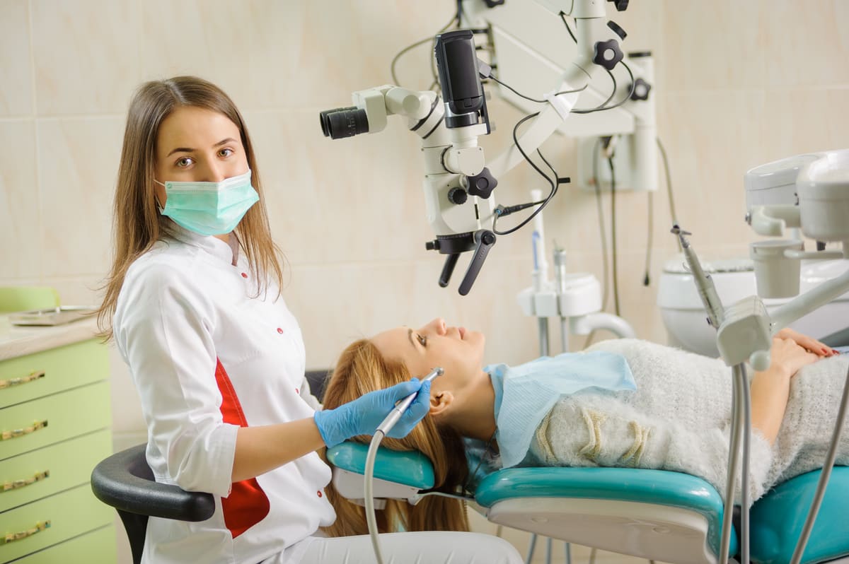 Bodrum Diş Kliniği Rehberi: Sağlıklı ve Estetik Bir Gülüş