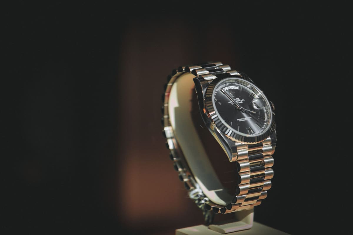 Sessiz Zarafet: Minimalist Tasarımı Tamamlayan Rolex Saat Tercihleri