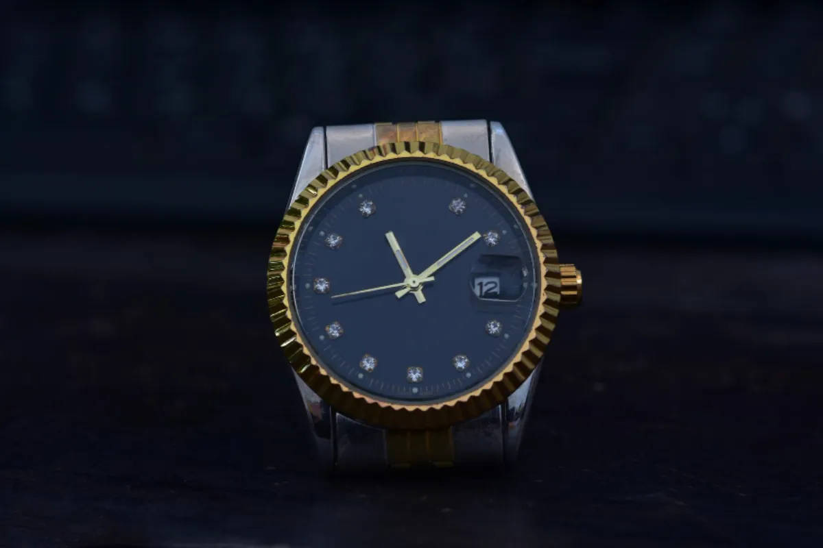 Güvenli Lüks Alışverişi - Neden Her Zaman Yetkili Bir Rolex Bayisi Tercih Edilmeli