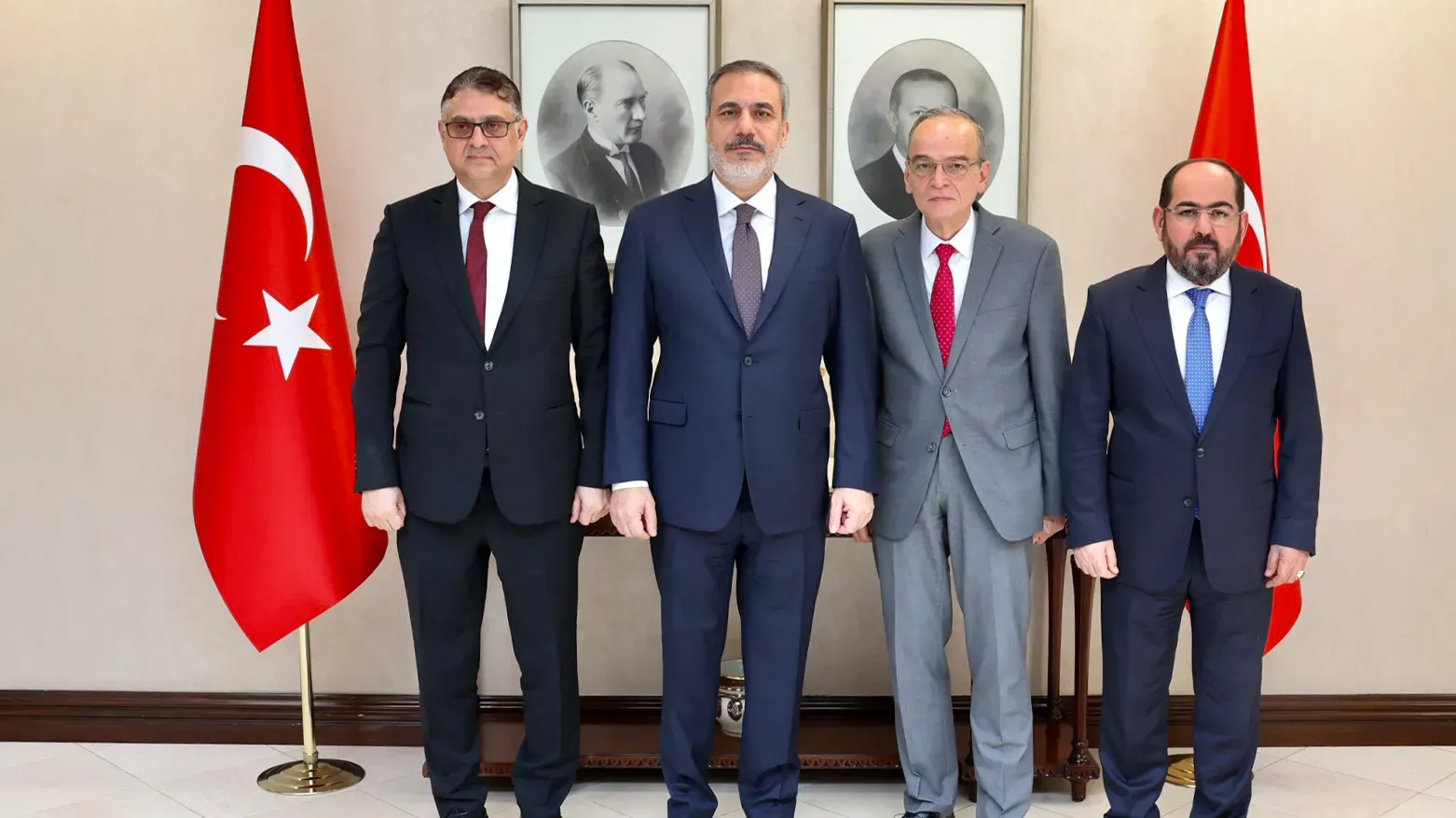 Suriyeli Bakanlar Bakü'de Görüşecek: Önemli Toplantı
