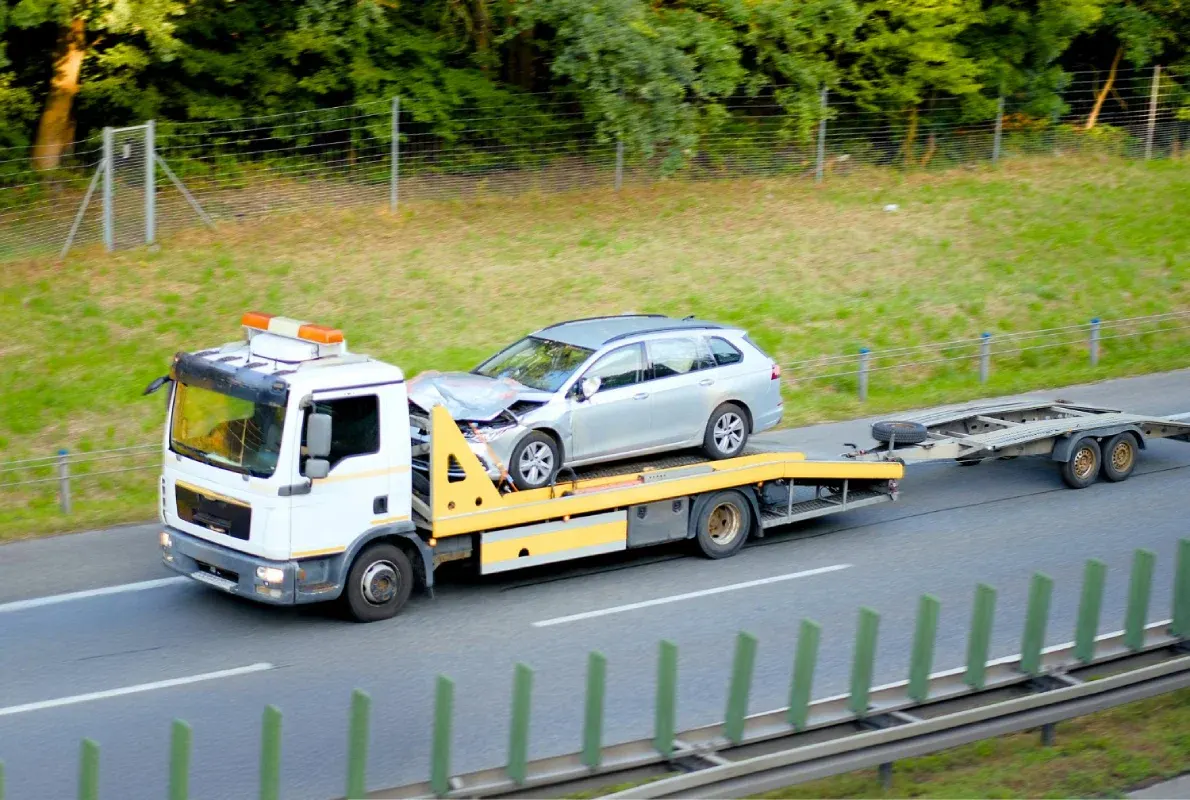 Kadıköy Yol Yardım: Yolda Kalan Araçlar İçin 7/24 Kesintisiz Çözüm Ağı